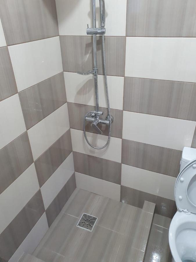 מלון קוסטינסטי Zapp House מראה חיצוני תמונה